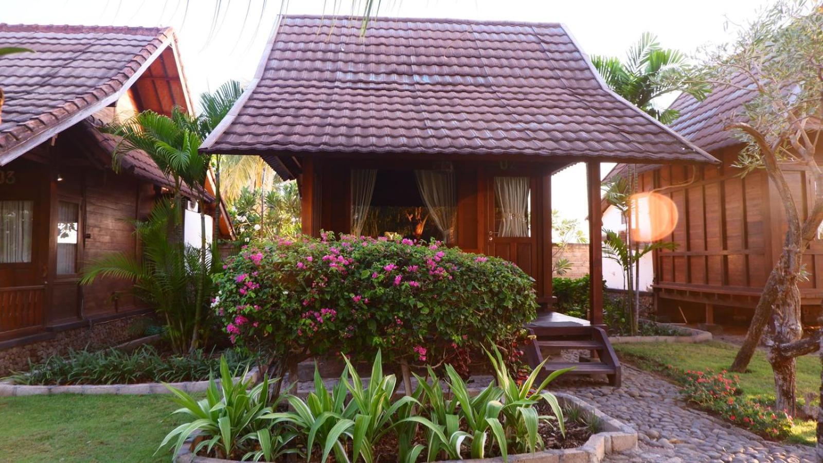 Mina Tanjung Hotel Exterior photo