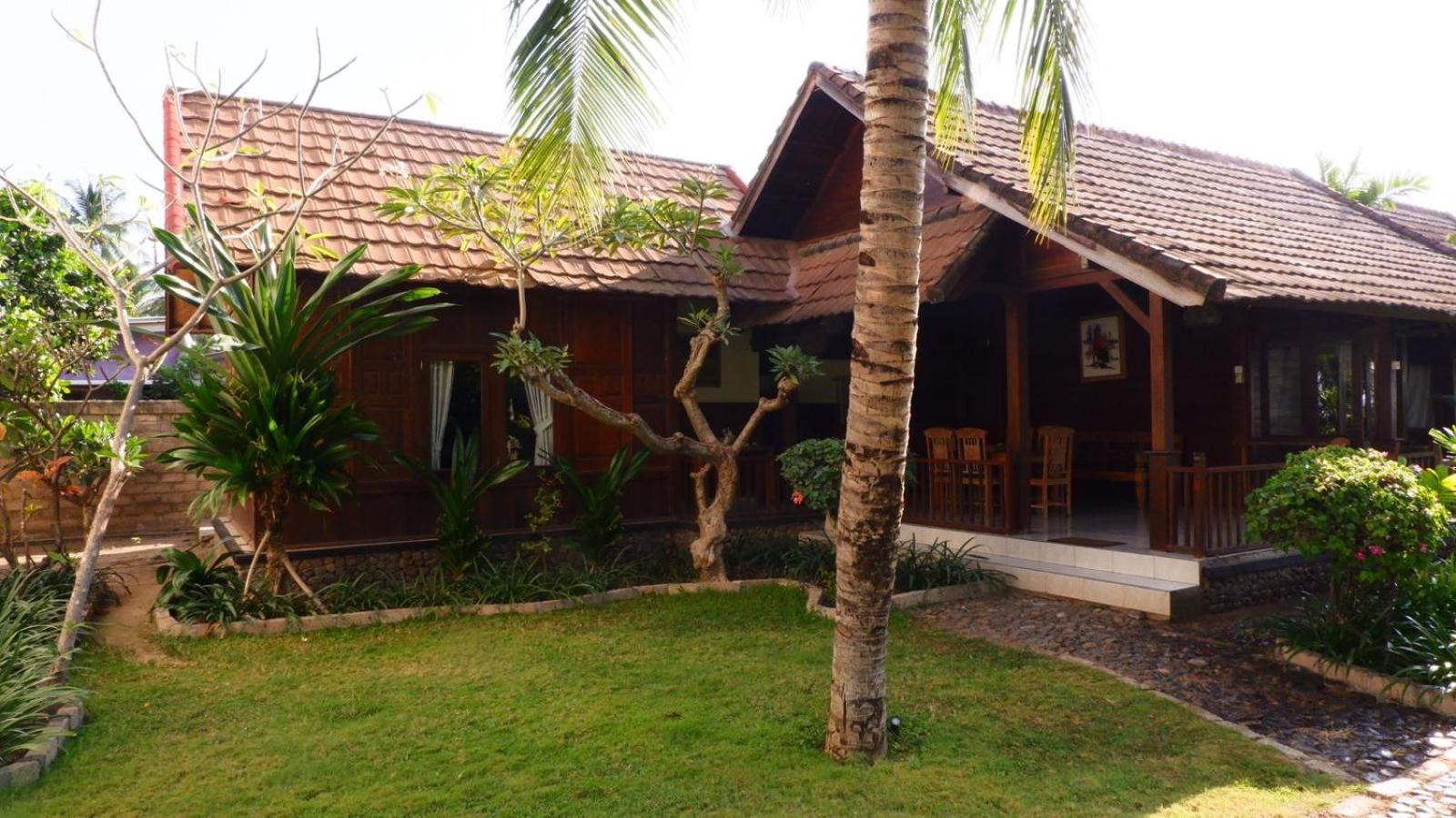 Mina Tanjung Hotel Exterior photo