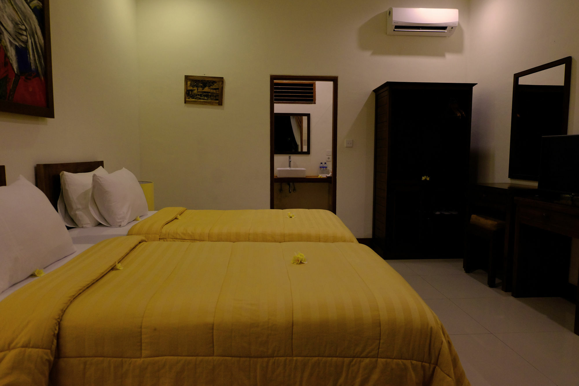 Mina Tanjung Hotel Exterior photo
